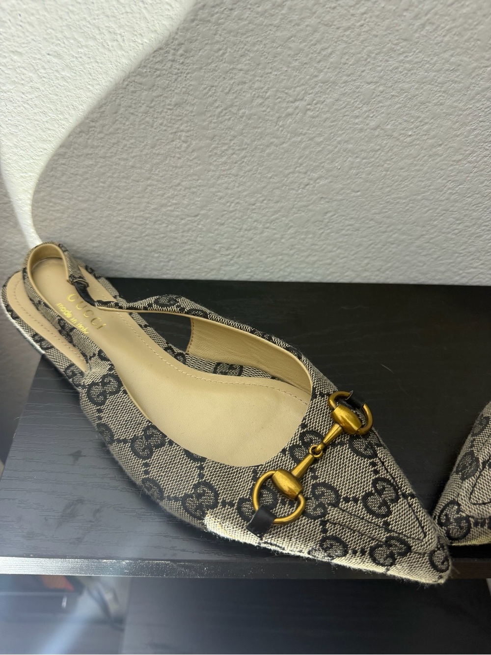 Gucci Beige and Black Logo-Print Pointed Slingback Heels with Gold Horsebit